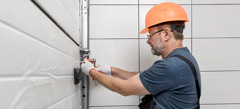 Commercial Garage Door Repair in Land O' Lakes, FL