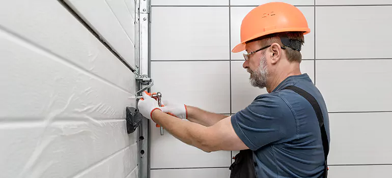 Garage Door Repair in Land O' Lakes